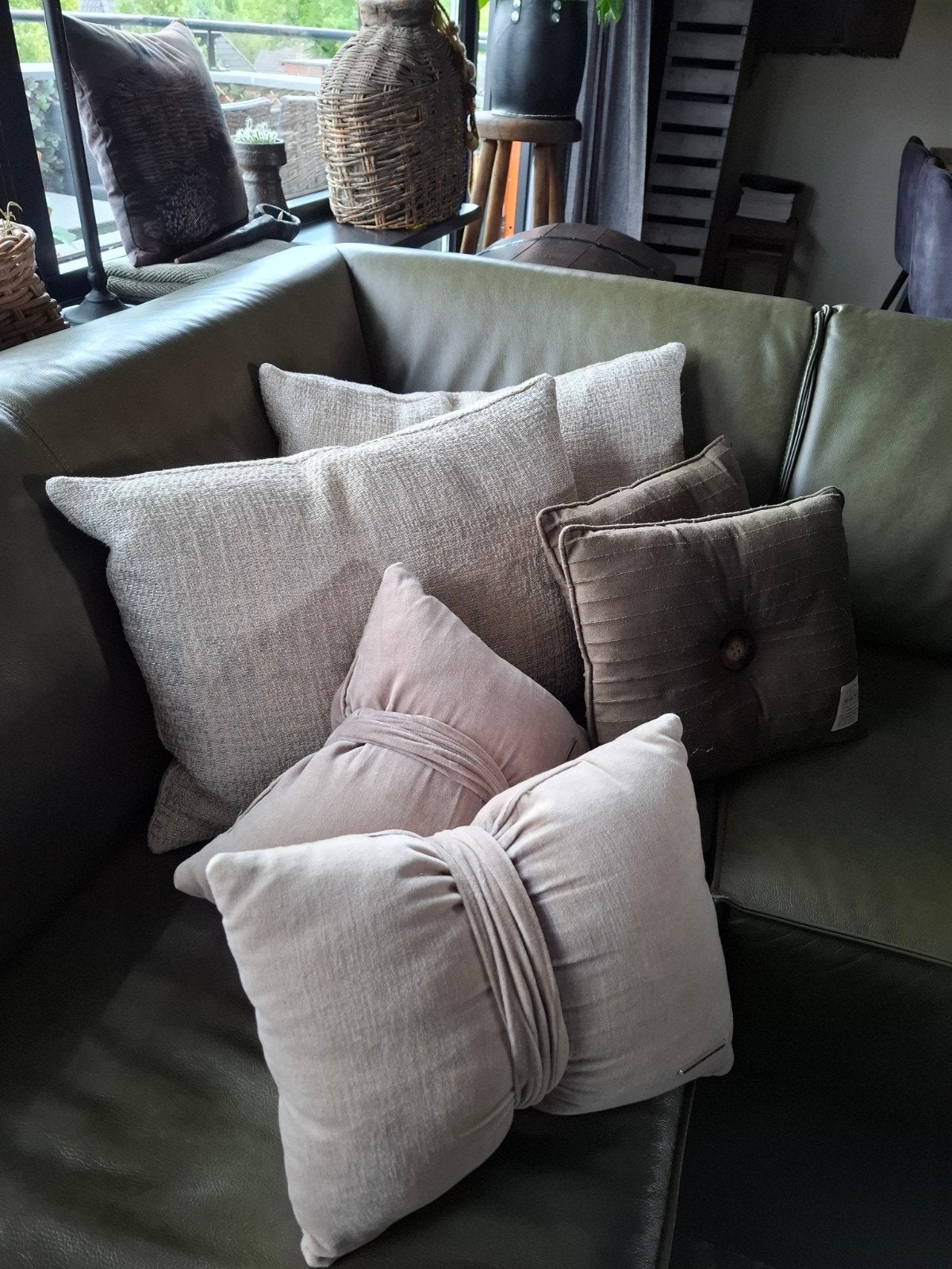 Riviera Maison zgan sierkussens, Huis en Inrichting, Woonaccessoires | Kussens, Beige, Riviera Maison, Ophalen of Verzenden, Zo goed als nieuw
