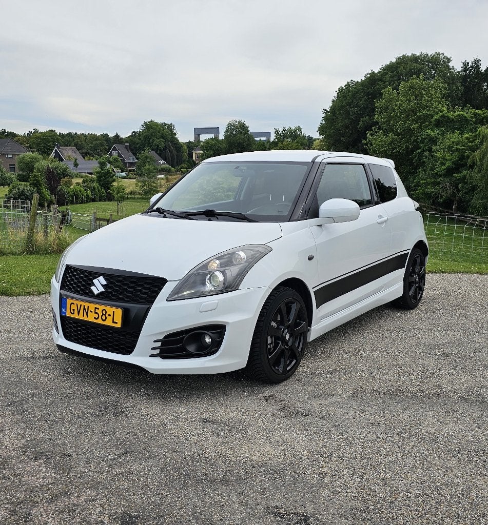 Suzuki Swift 1.6 Sport Parelmoer/Carplay/St VV/Keyless/Xenon, Auto's, Suzuki, Voorwielaandrijving, 4 cilinders, Handgeschakeld
