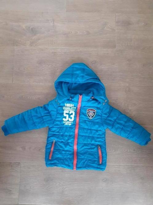 Blauwe gewatteerde winterjas voor jongens 104 110, Kinderen en Baby's, Kinderkleding | Maat 104, Gebruikt, Ophalen of Verzenden