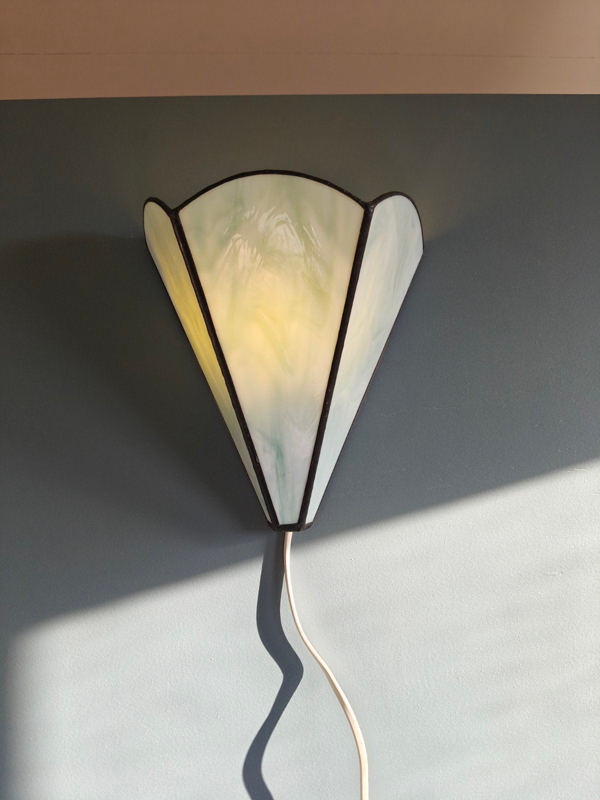 Wandlamp glas in lood - Tiffany stijl, E14 (klein), Meerkleurig, Ophalen of Verzenden, Glas
