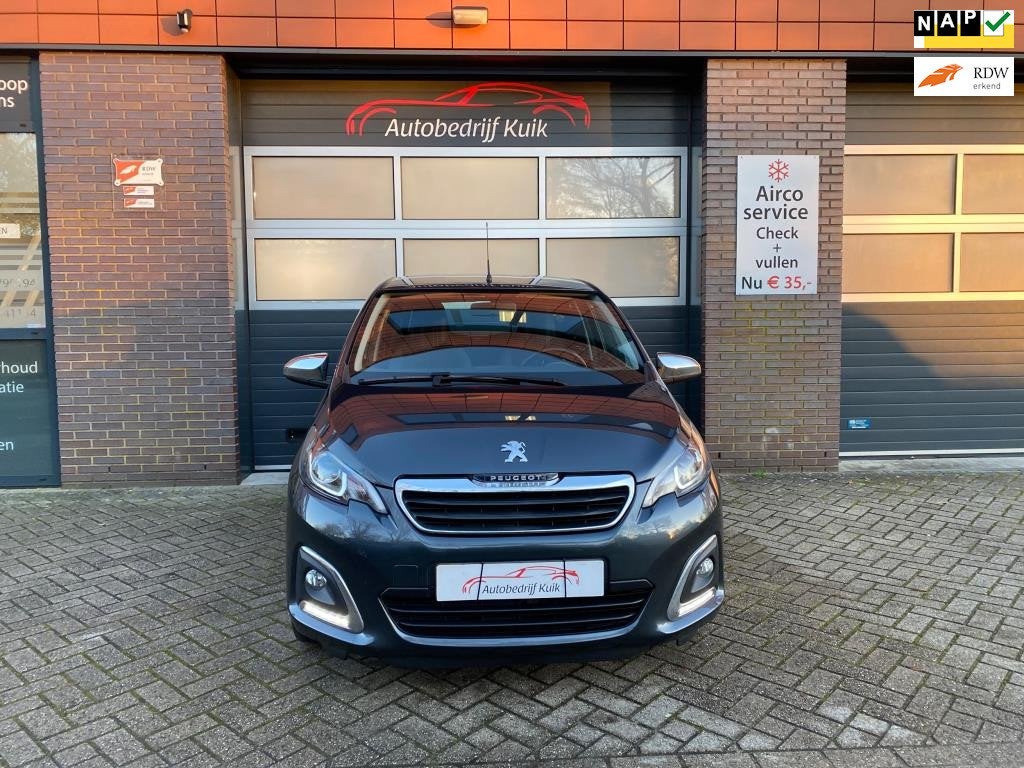 Peugeot 108 e-VTi Allure vol optie,s groot navigatie scherm, Voorwielaandrijving, Stof, Gebruikt, Start-stop-systeem