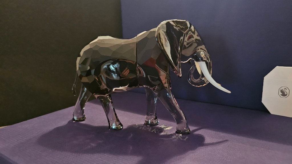Swarovski Elegance Of Africa Sunset Olifant! NIEUW!, Ophalen of Verzenden, Nieuw, Figuurtje