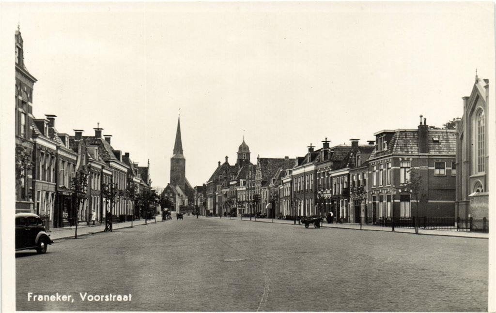 Franeker, Voorstraat - auto kar - ongelopen, Verzenden, 1940 tot 1960, Ongelopen, Friesland