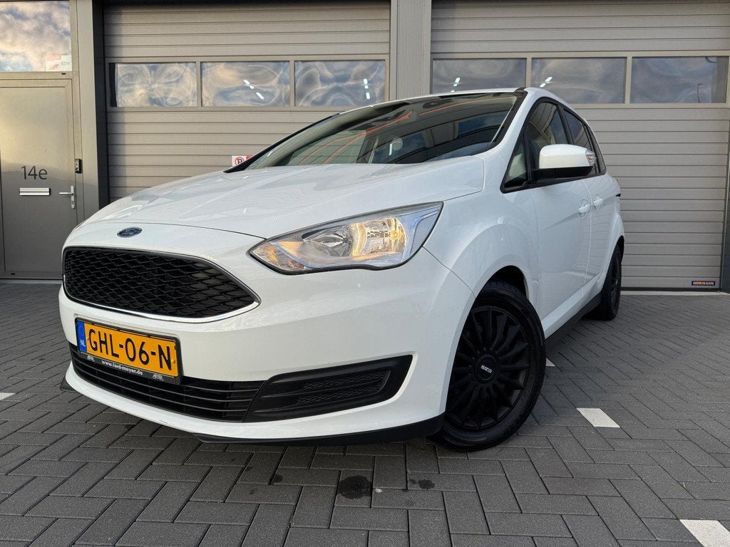 Ford GRAND C-MAX 1.0 Ambiente | CarPlay | Camera | Airco |, Auto's, Ford, Voorwielaandrijving, 745 kg, Gebruikt, Euro 6