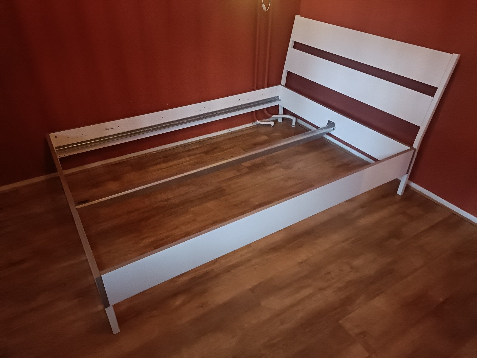 Bedframe 140x200 zonder lattenbodem, Ophalen, Gebruikt, Wit, Tweepersoons
