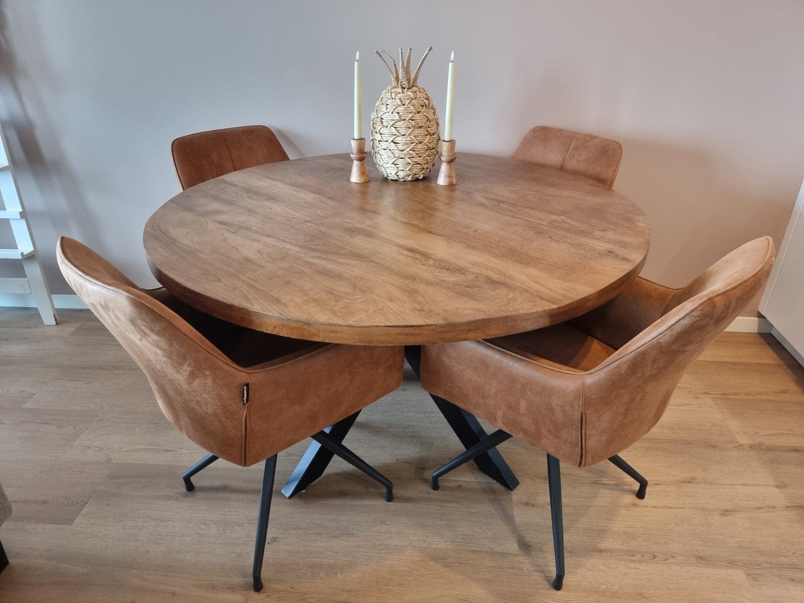 Prachtige zo goed als nieuwe mango houten tafel Ø150 cm, Ophalen, Rond, Zo goed als nieuw, Overige houtsoorten