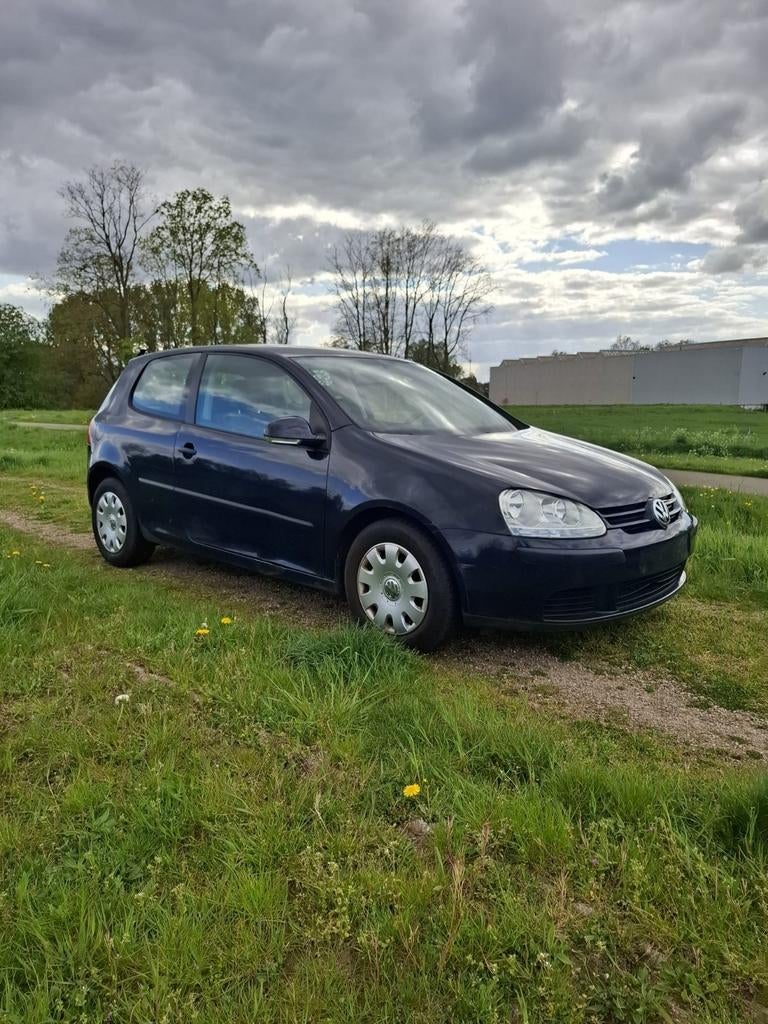 Volkswagen Golf 1.4 16V 55KW 3D 2005 Blauw, Auto's, Voorwielaandrijving, 74 pk, 4 cilinders, Blauw