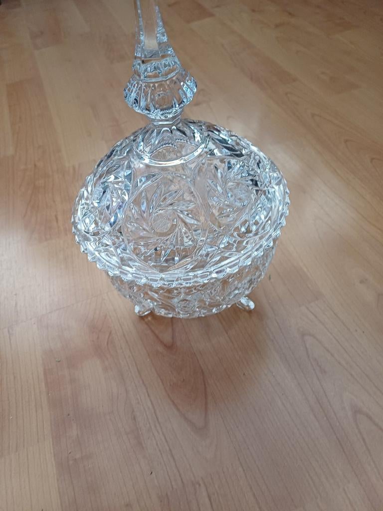 Een sierlijke.  Bewerkte glazen.  Snoep pot. Of iets anders, Antiek en Kunst, Antiek | Glas en Kristal, Ophalen of Verzenden
