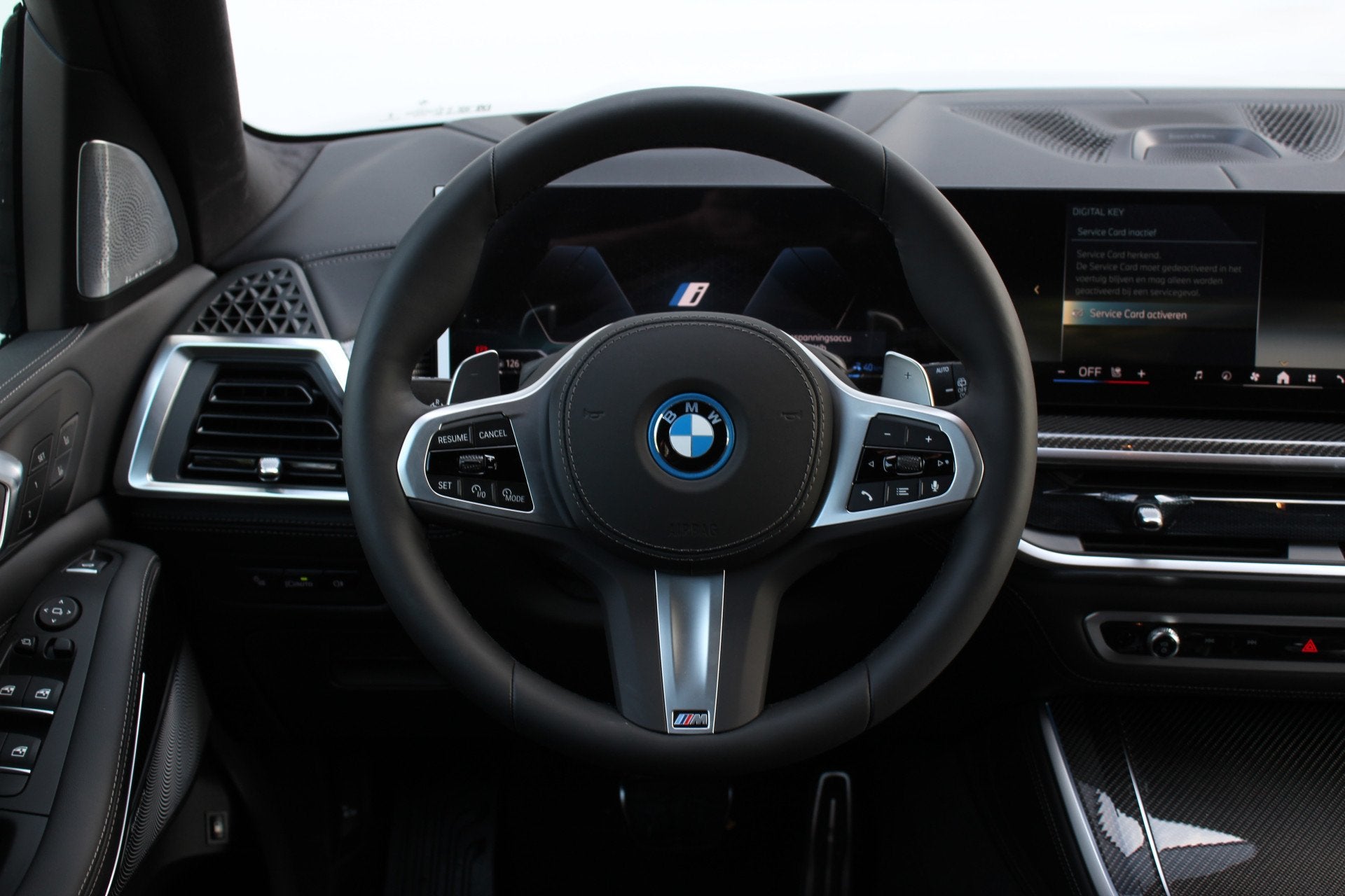BMW X5 xDrive50e M Sport Automaat / Panoramadak Sky Lounge /, Auto's, Automaat, 2395 kg, Leder, Bedrijf