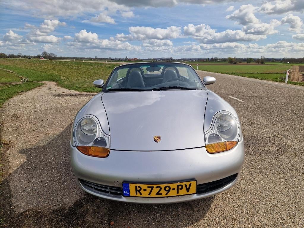 Porsche Boxster 986 2.5 automaat 204 pk '99 (BTW youngtimer), Auto's, Porsche, Automaat, Achterwielaandrijving, Zwart, Leder