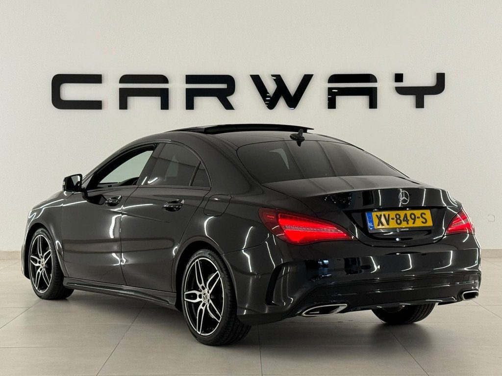 Mercedes-Benz CLA-Klasse 180 AMG Night Panodak NAP NL-auto, Auto's, Gebruikt, 4 cilinders, 715 kg, Automatische klimaatregeling
