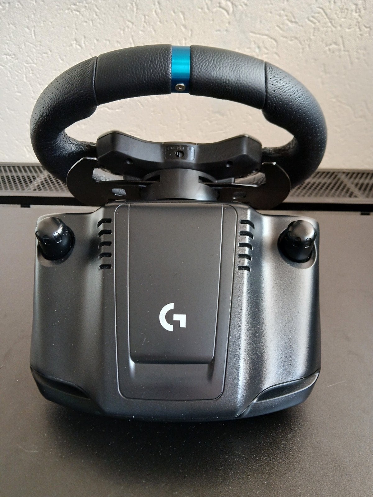 Foto 4 van Logitech G923 Racestuur met Pedalen en Shifter