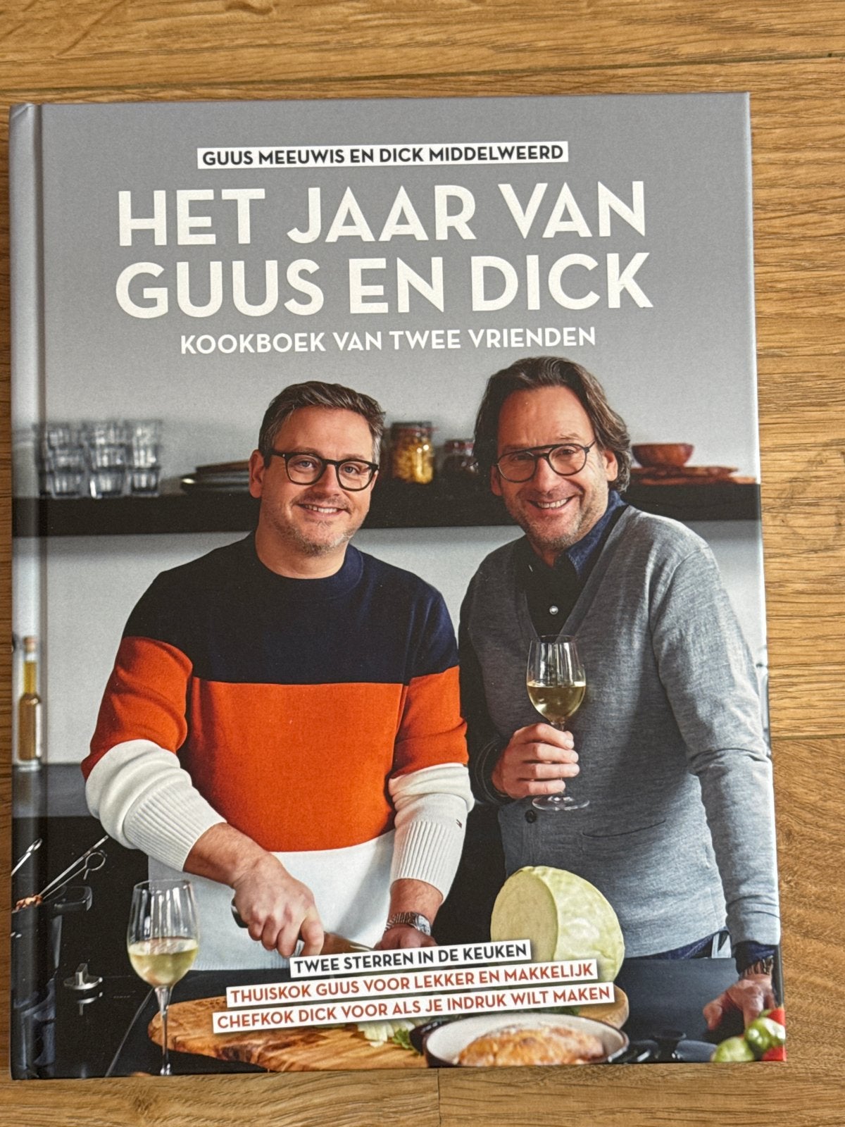Het Jaar van Guus en Dick - Kookboek van Twee Vrienden, Voorgerechten en Soepen, Ophalen of Verzenden, Zo goed als nieuw, Gezond koken