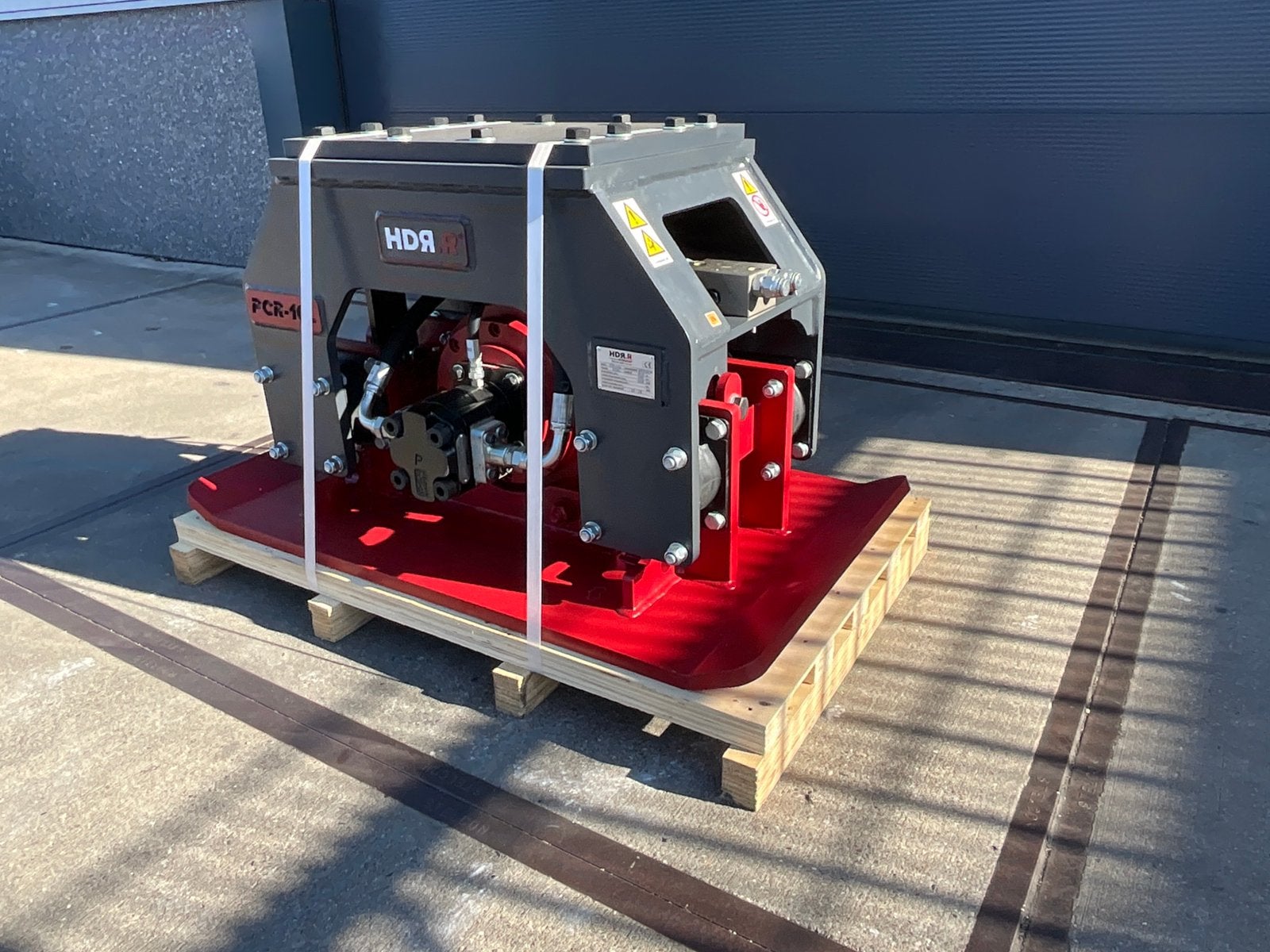 Nieuwe Hydraram HDR.R PCR-16L trilblok, Ophalen