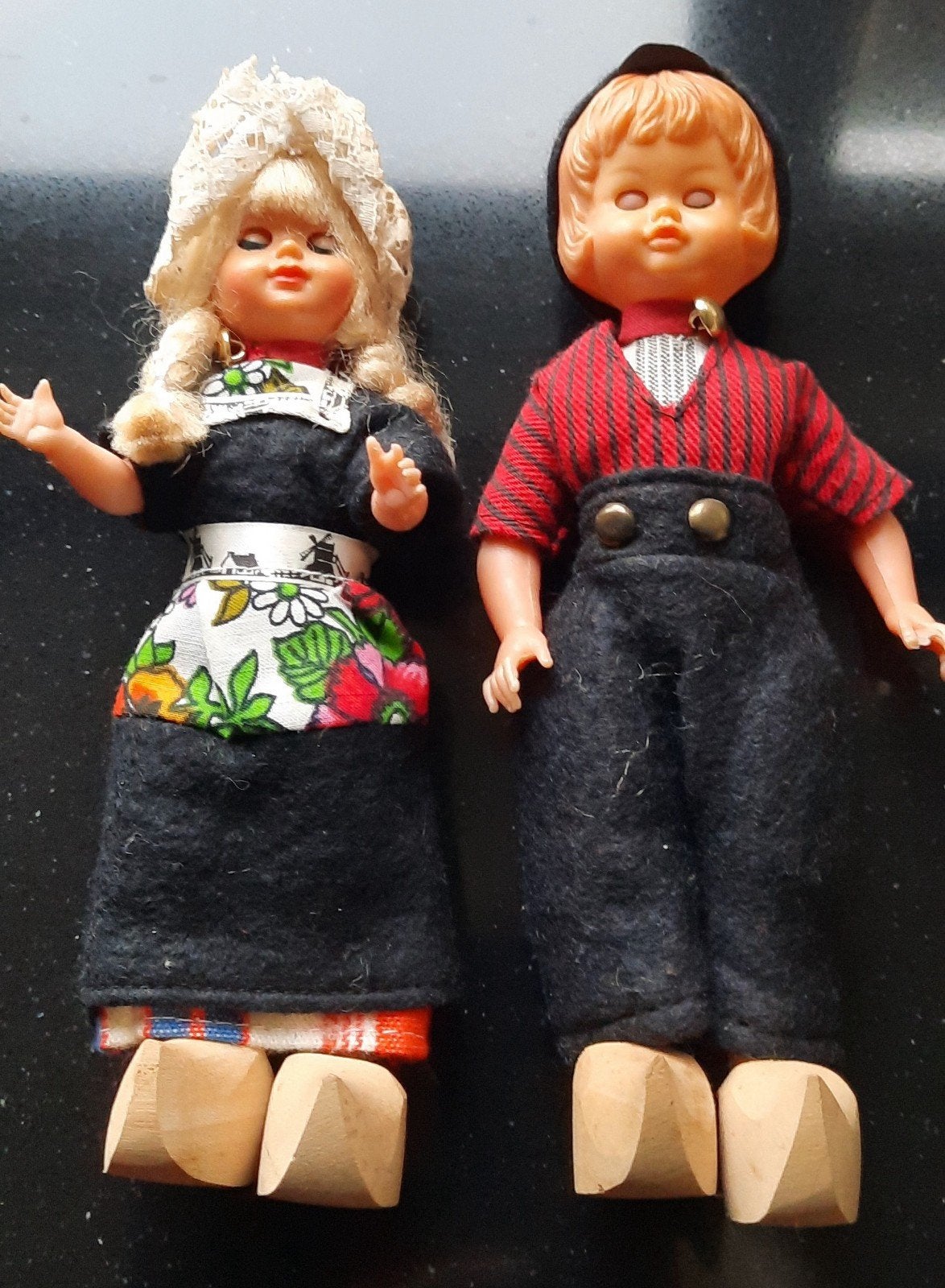 Set van 2 Hollandse poppen in klederdracht, Verzamelen, Ophalen of Verzenden, Gebruikt, Pop
