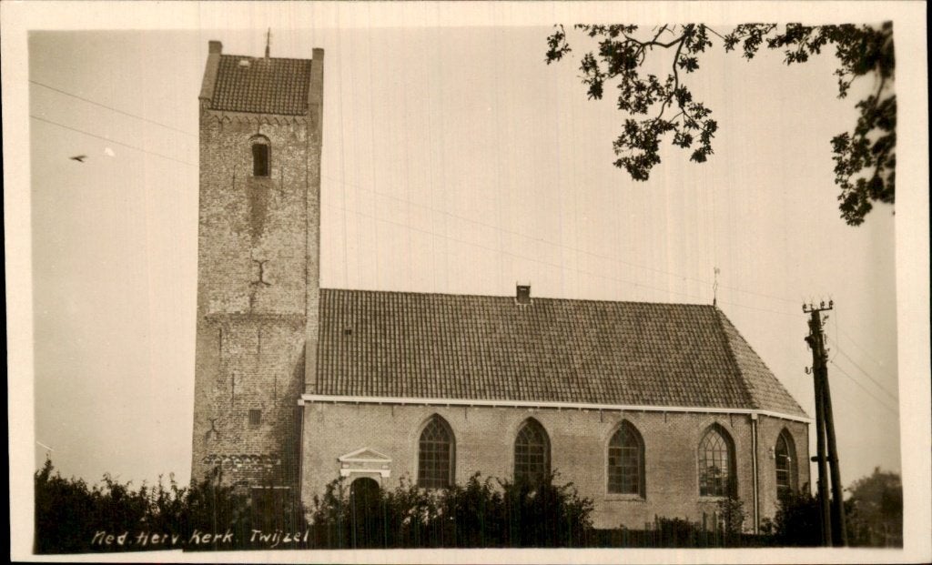 Twijzel - Ned. Herv. Kerk - Toren en schip, Verzamelen, Ansichtkaarten | Nederland, Ophalen of Verzenden, 1920 tot 1940, Ongelopen