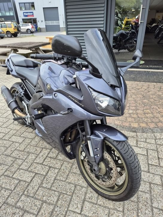 YAMAHA FZ 1 Fazer ABS (bj 2009) 37,729 km, Motoren, 4 cilinders, Motorrijbewijs A, Bedrijf, Onbekend