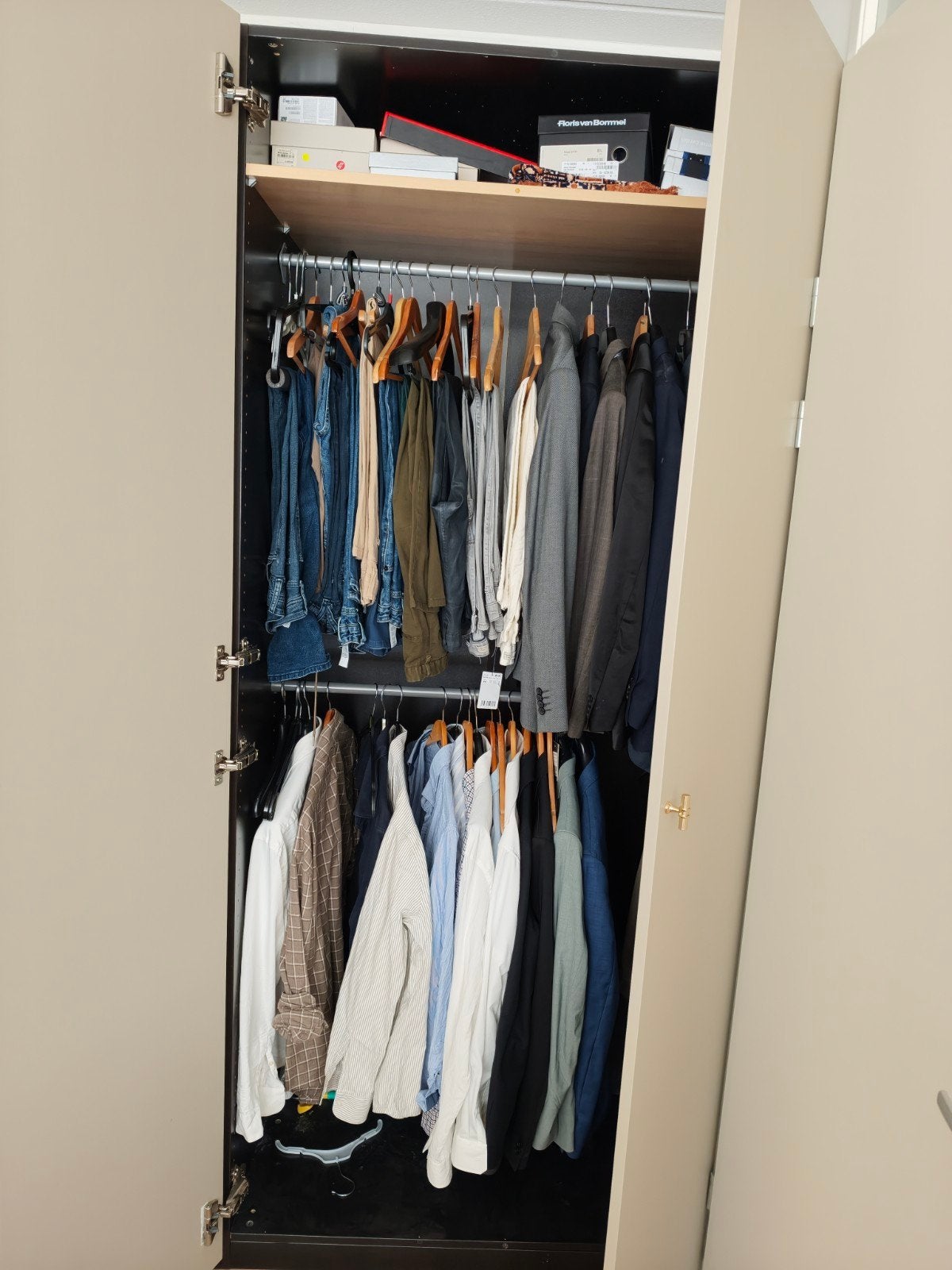 IKEA Pax Kast Zwartbruin met Beige Deuren, Gebruikt, 200 cm of meer, Met deur(en), Overige houtsoorten