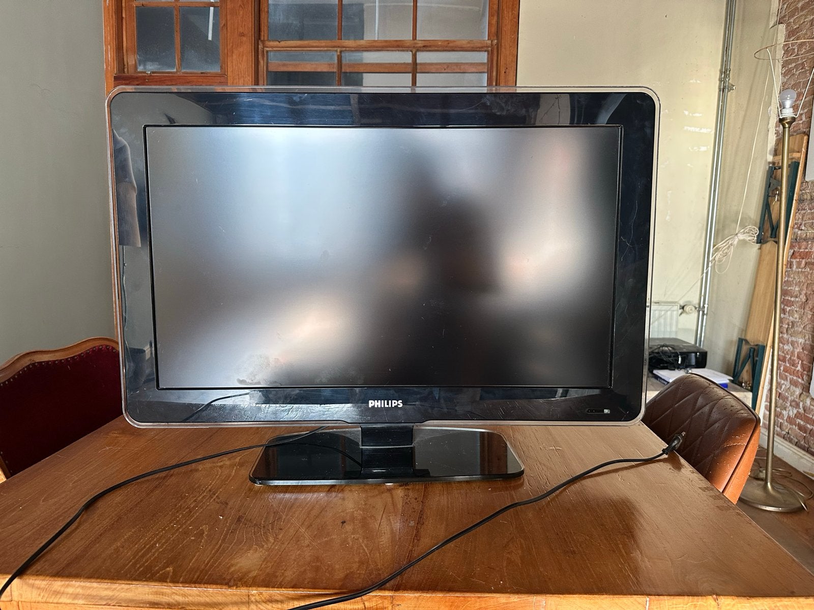 Philips TV 80x52 cm