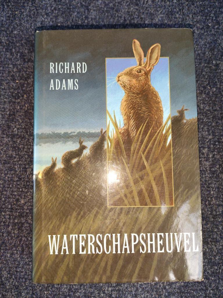 Richard Adams - Waterschapsheuvel - Hardcover, Gelezen, Ophalen of Verzenden, Nederland, Richard Adams