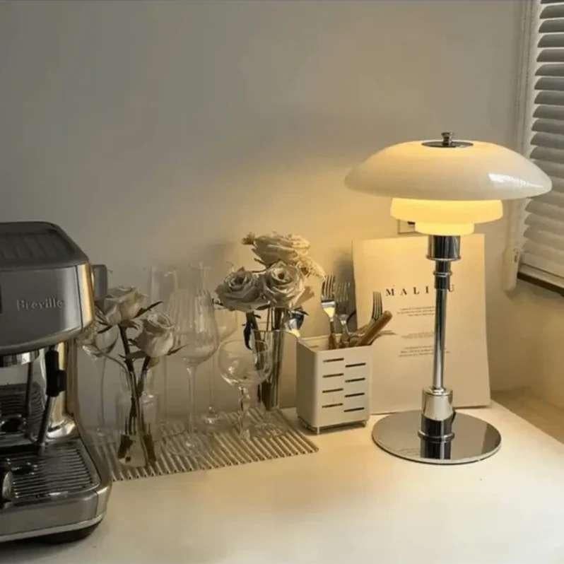 Twee mooie design tafellampen met glazen kap, Ophalen, Nieuw, Glas, Minder dan 50 cm