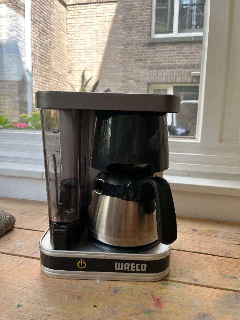 Waeco 24 volt aansluiting koffiezetapparaat truck, Koffiemachine, Gemalen koffie, Ophalen of Verzenden, Zo goed als nieuw