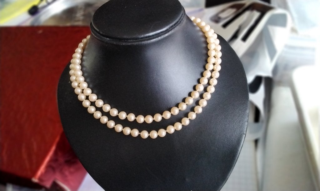Bloedmooie Ketting Parel 2 rijen Vintage Parel Luxe SLOT, Ophalen of Verzenden, Zo goed als nieuw, Wit, Overige materialen