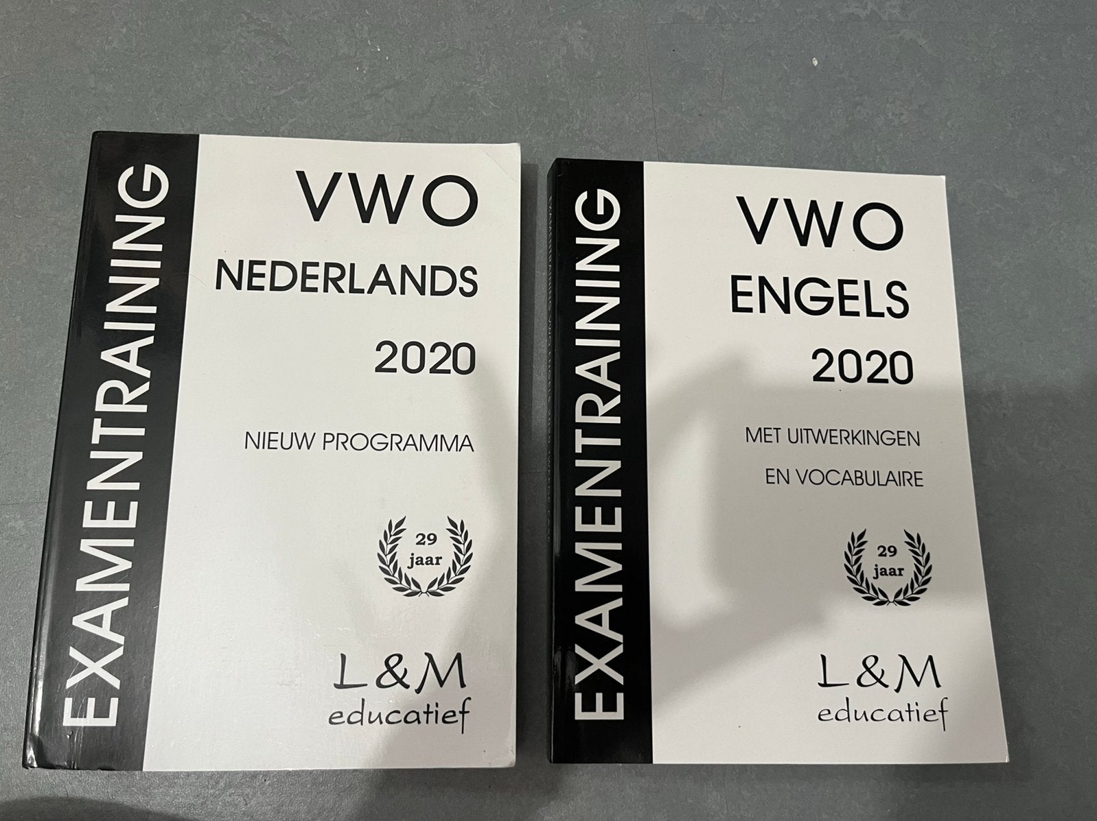 Examentraining boeken VWO Nederlands en Engels 2020, Boeken, Ophalen, Gelezen, VWO, Engels