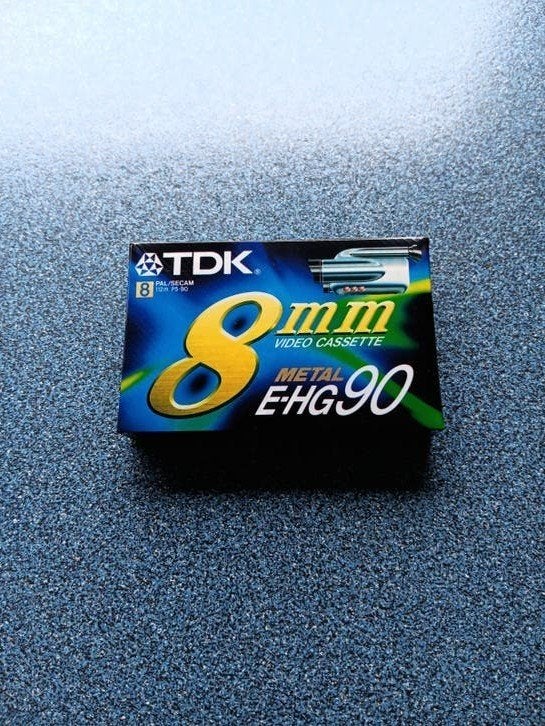 TDK 8mm Metal E-HG90 videocassette, Ophalen of Verzenden, Nieuw, Videoband