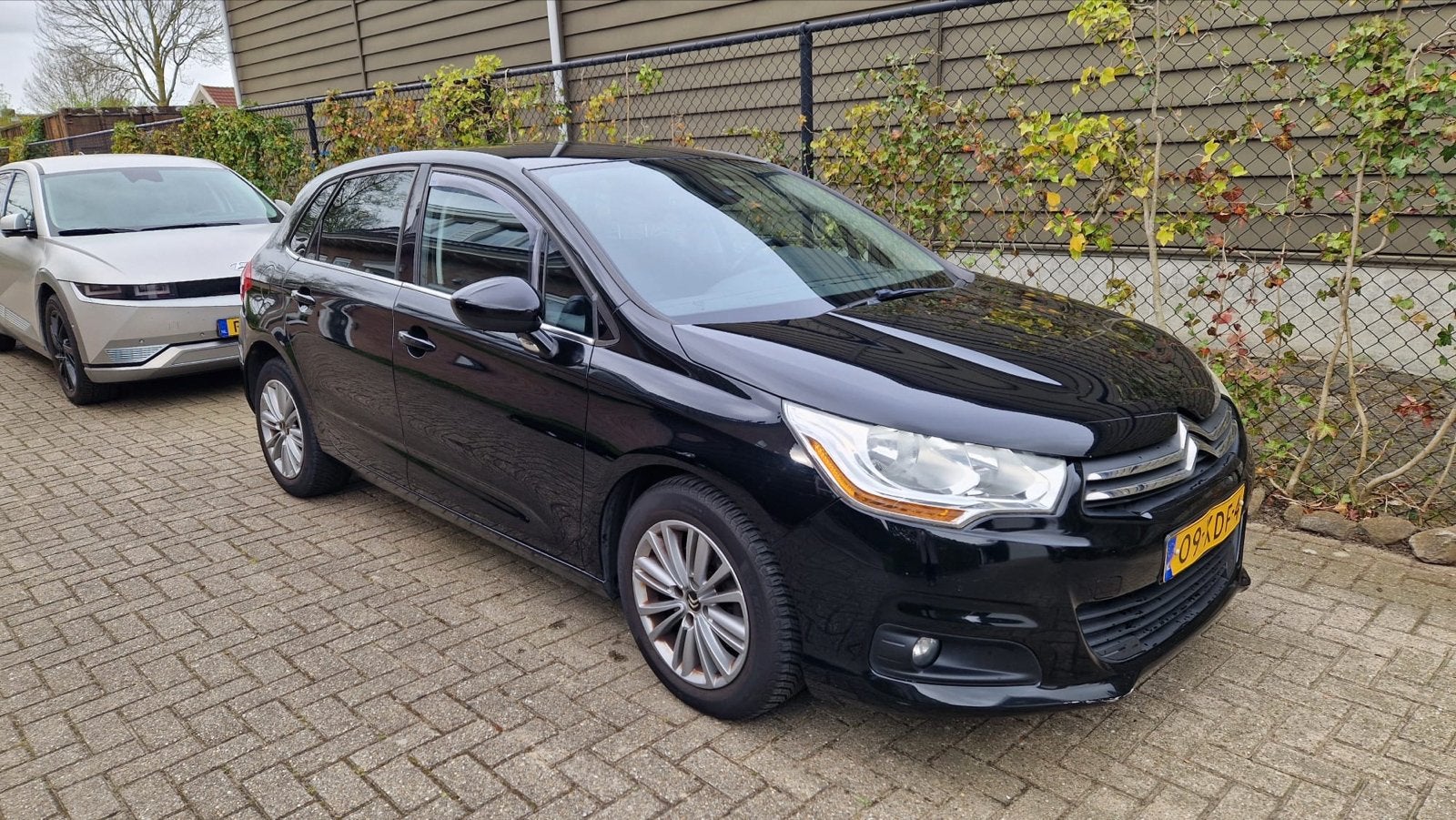 Citroën C4 1.6 VTI Berline 2012 Zwart, Auto's, Voorwielaandrijving, 1550 kg, 4 cilinders, Zwart