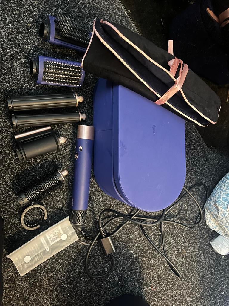 Dyson Airwrap met reistas - Paars/donkerblauw, Ophalen, Zo goed als nieuw, Föhn of Haardroger