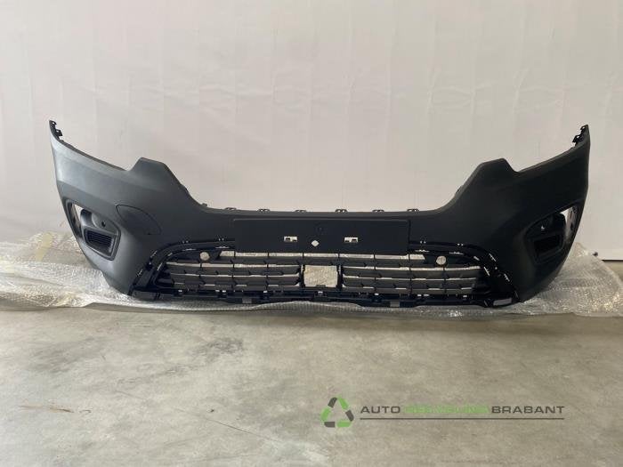 Voorbumper van een Renault Kangoo, Auto-onderdelen, Gebruikt, -, Renault, -