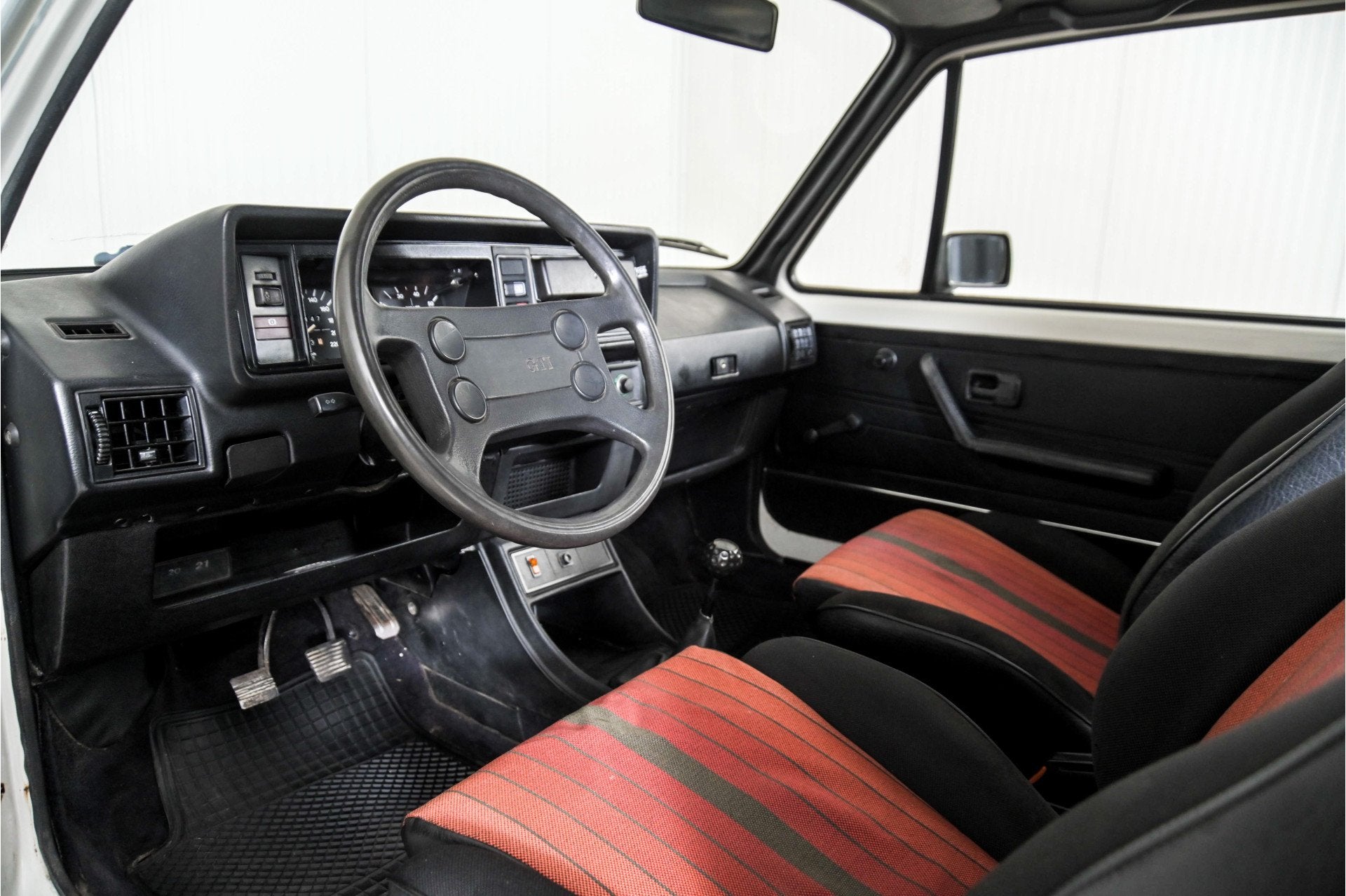 Volkswagen Golf 1 1.8 GTi (bj 1983), foto 10