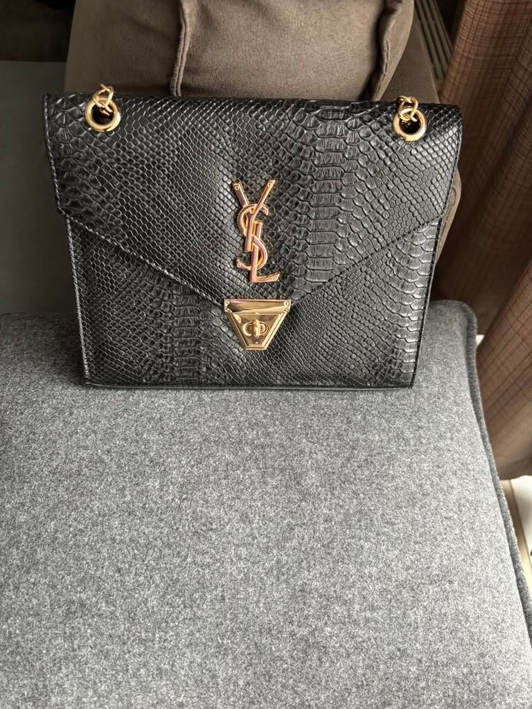 Dames  zwart met gouden band imitatie tas, Ophalen of Verzenden, Zo goed als nieuw, Zwart, Schoudertasje
