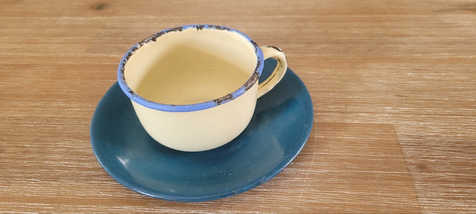 Zeer oud geëmailleerd kinder kop en schotel . Duits Konijn, Antiek en Kunst, Ophalen of Verzenden