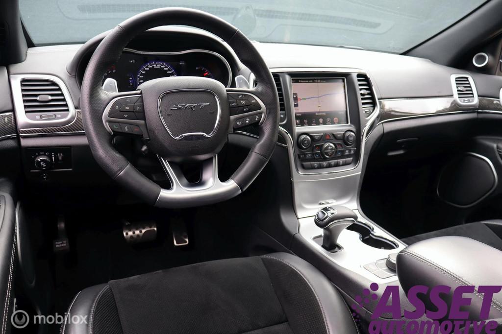 Jeep Grand Cherokee 6.4 V8 Hemi SRT adaptive cruise | pano, Automaat, Gebruikt, Met garantie (alle), Zwart