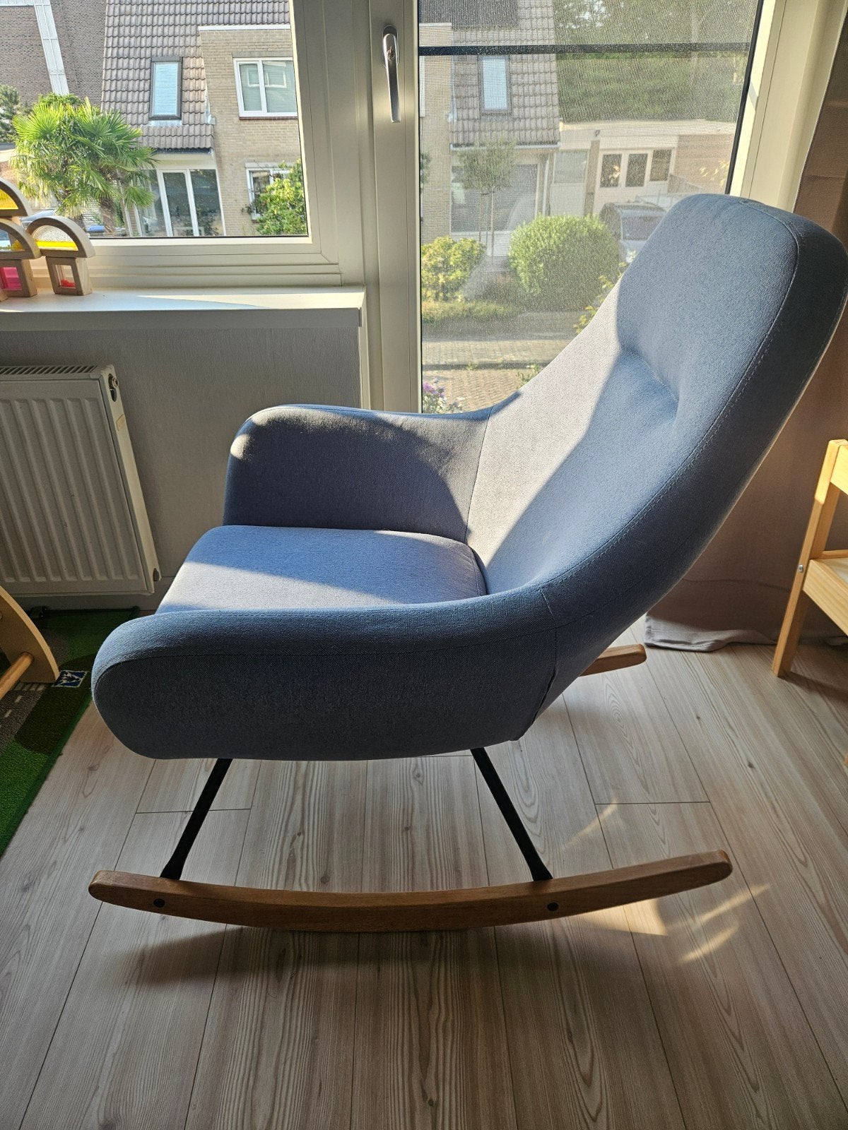 Schommelstoel Neben van Jysk, Ophalen, Gebruikt, Stof, Eén