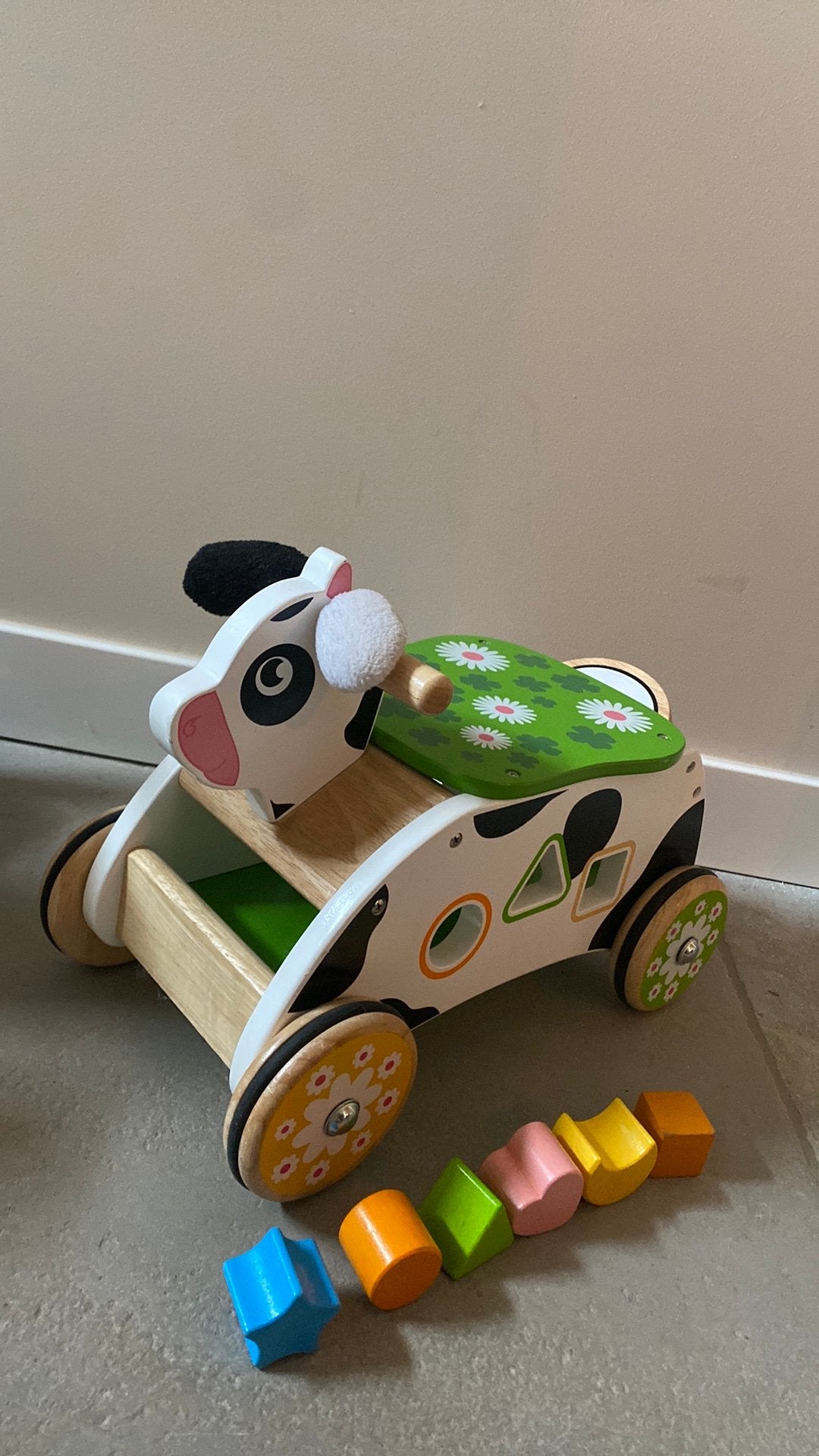 Houten loopwagen/vormenstoof koe, Kinderen en Baby's, Ophalen, Gebruikt, Rij- of Hobbelspeelgoed