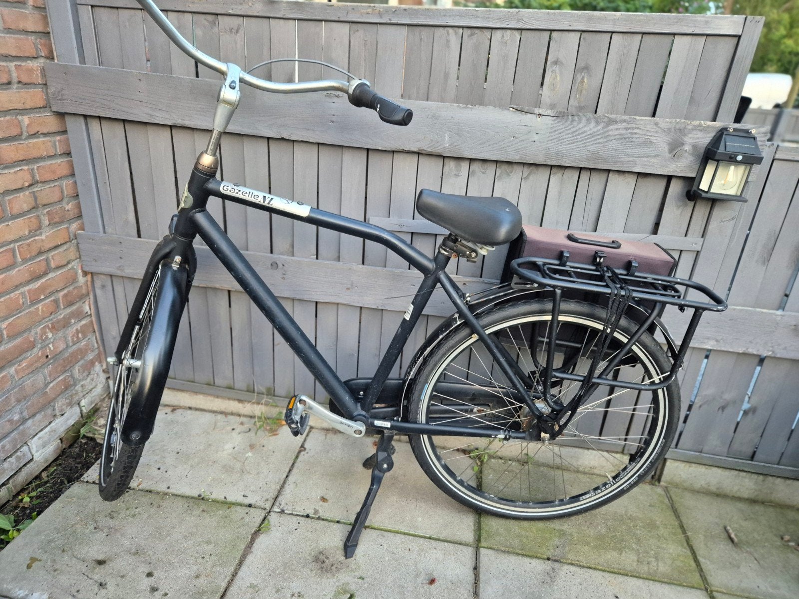 Gazelle stadsfiets, zwart, met bagagedrager, Ophalen, Terugtraprem, Gebruikt, Versnellingen