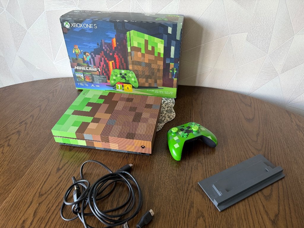 Xbox one s Minecraft edition, Ophalen, Xbox One S, Zo goed als nieuw, 1 TB