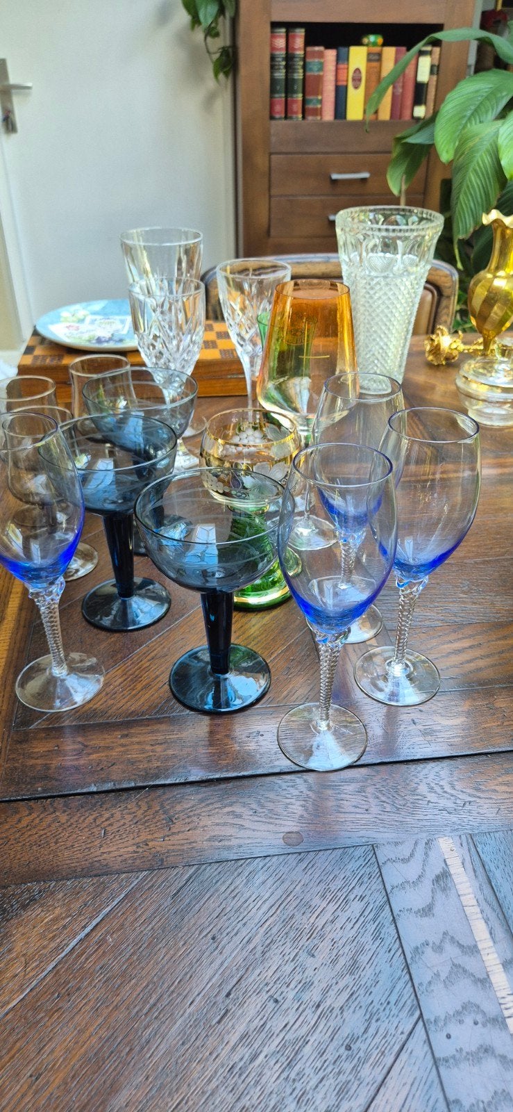 16 diverse glazen: wijn, champagne, borrel, cocktail, Ophalen of Verzenden
