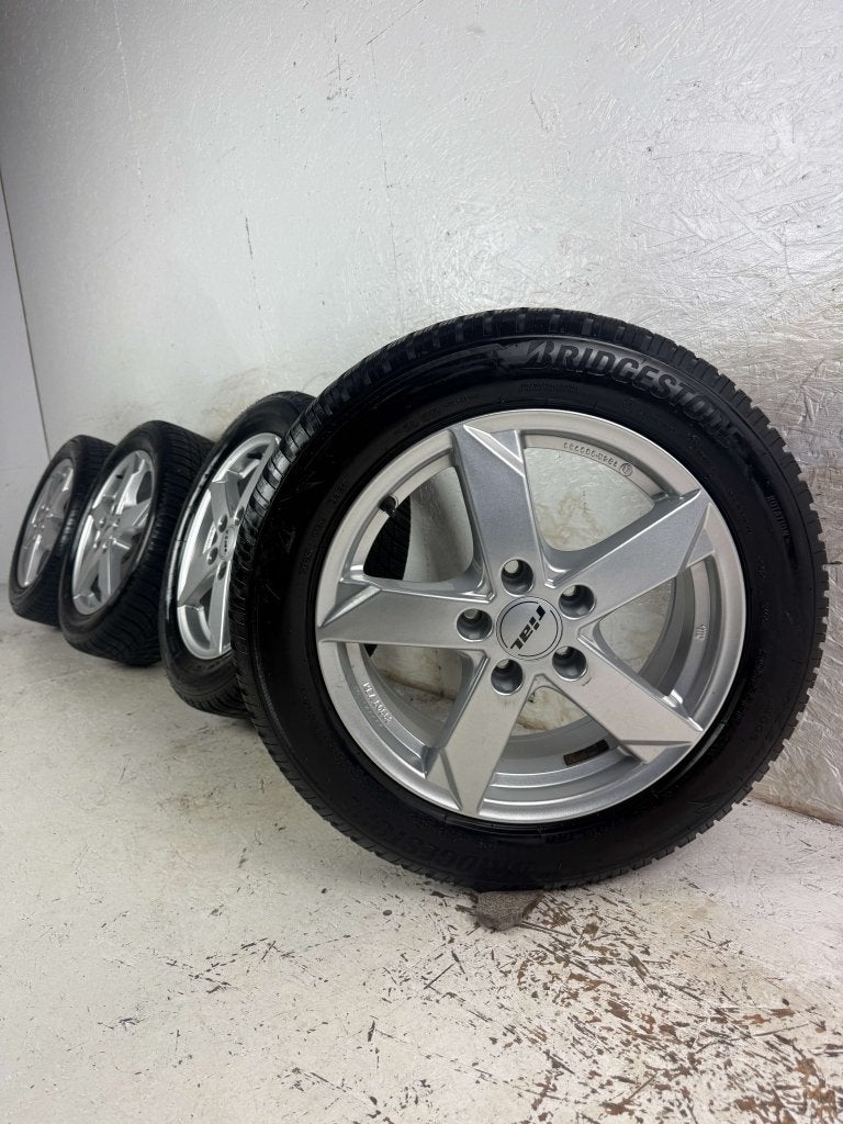 Volkswagen Golf Seat Leon Audi A3 velgen 16" 5x112 winter