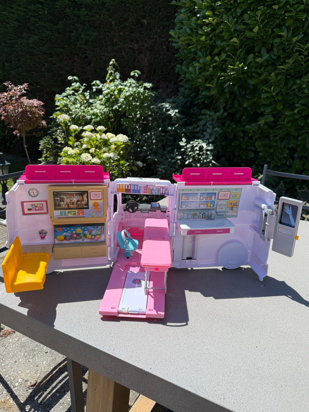 Barbie Ambulance Speelset - Dokterswagen, Ophalen, Zo goed als nieuw