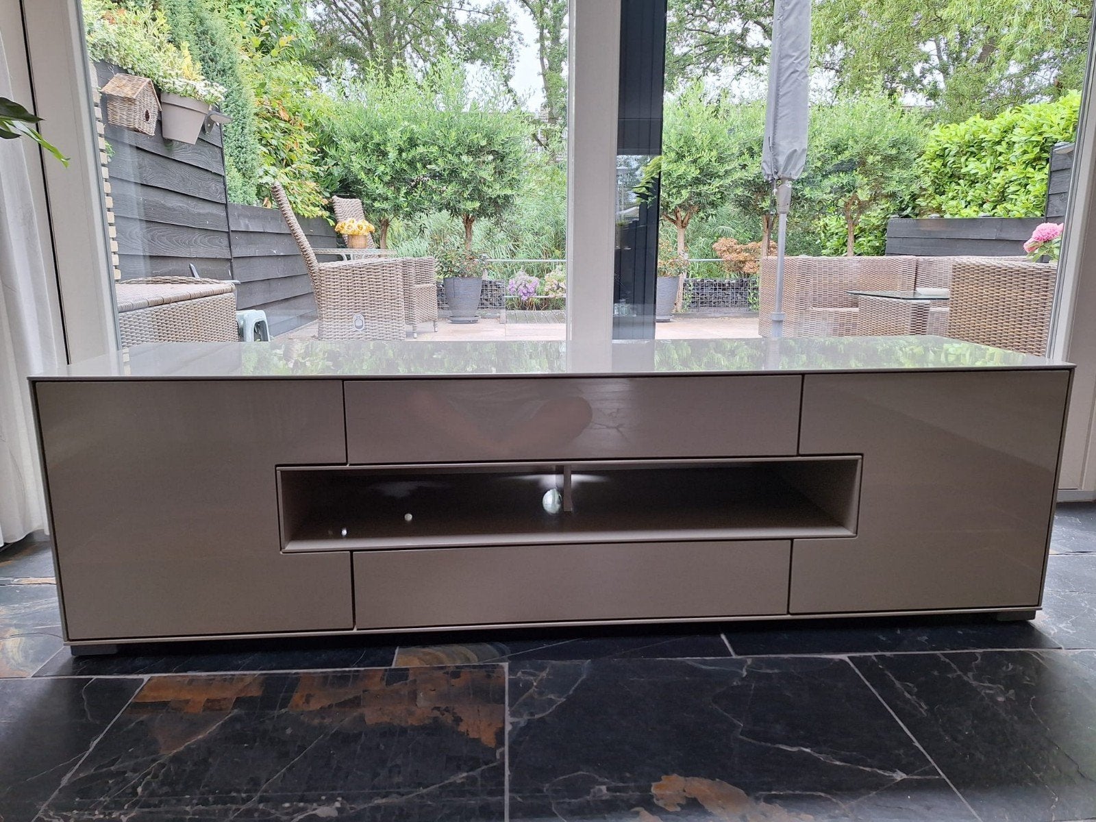 tv meubel, Ophalen, 150 tot 200 cm, Zo goed als nieuw, Minder dan 100 cm