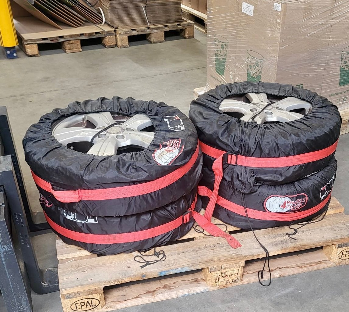 Mercedes-Benz 16 inch lichtmetalen velgen + zomerbanden, Auto-onderdelen, Banden en Velgen, Ophalen, Gebruikt, 16 inch, Banden en Velgen