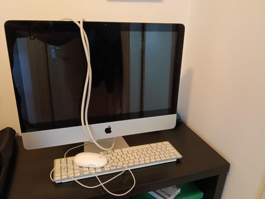iMac (21.5-inch, Mid 2011) A1311 -, Computers en Software, Apple Desktops, Ophalen, Gebruikt, Minder dan 4 GB, IMac