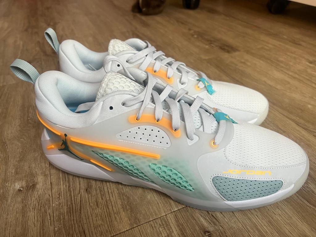 Nike Jordan Heir PF Japan Poolside 31cm – Zo goed als nieuw, Ophalen of Verzenden, Zo goed als nieuw, Overige kleuren