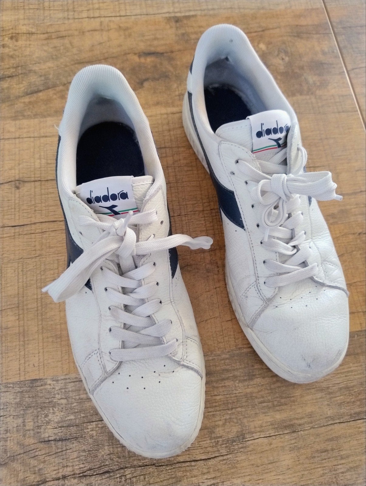 Diadora Sneakers maat 9,5, Wit, Ophalen of Verzenden, Sneakers of Gympen, Gedragen