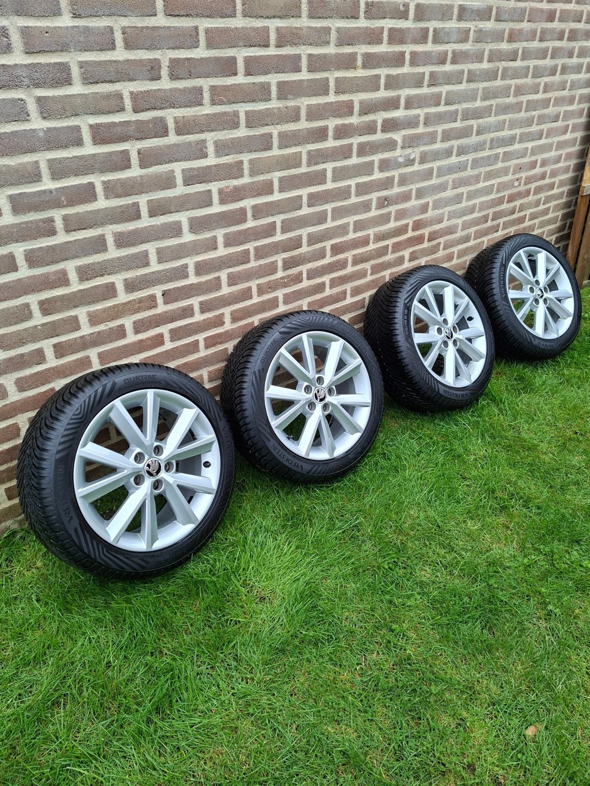Vredestein all season set 215/45 - 17  5x100, Auto-onderdelen, Ophalen, 215 mm, Banden en Velgen, 17 inch