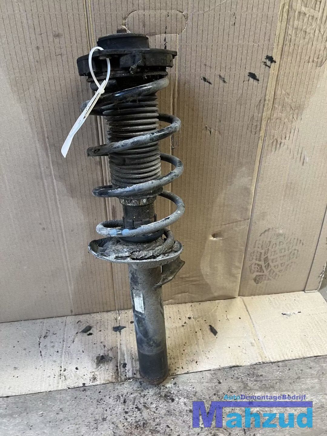 VW GOLF 6 Links voor veerpoot 2009-2012, Gebruikt, Volkswagen, Volkswagen AG, Berliner Ring 2
38440  Wolfsburg, DE
